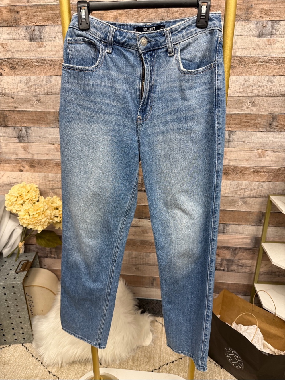 Hollister Men's Medium Blue Straight-Leg Jeans